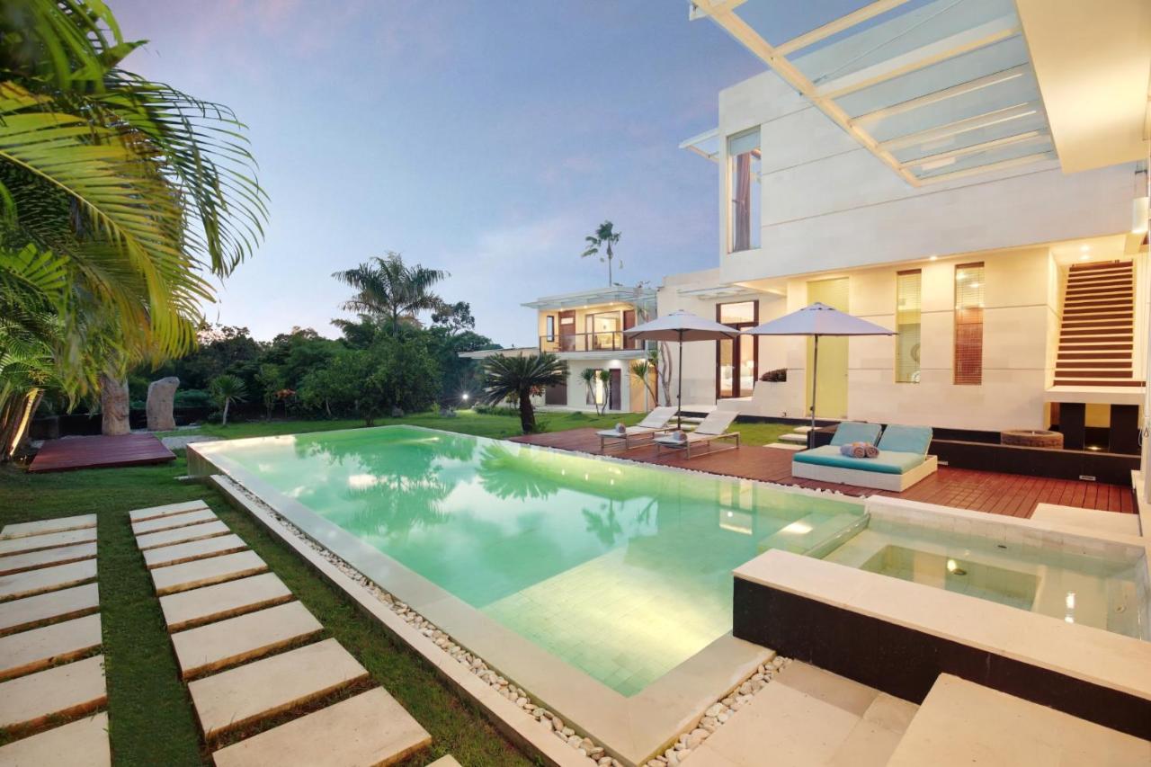 Nara Villa Canggu By Ini Vie Hospitality Exteriör bild
